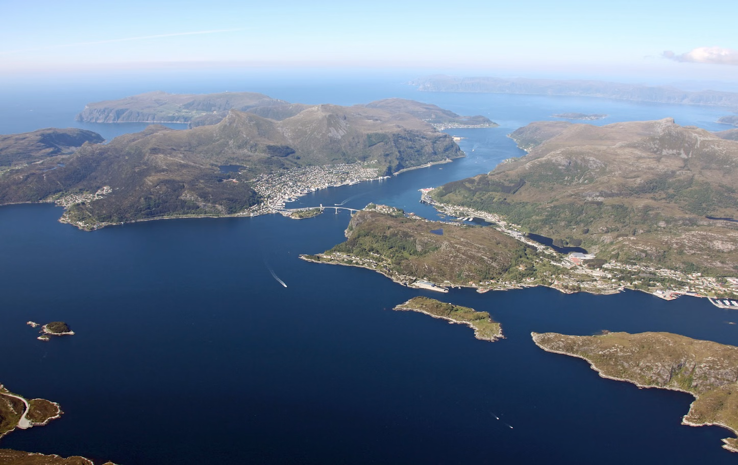 Kystlinjen rundt Vågsøy