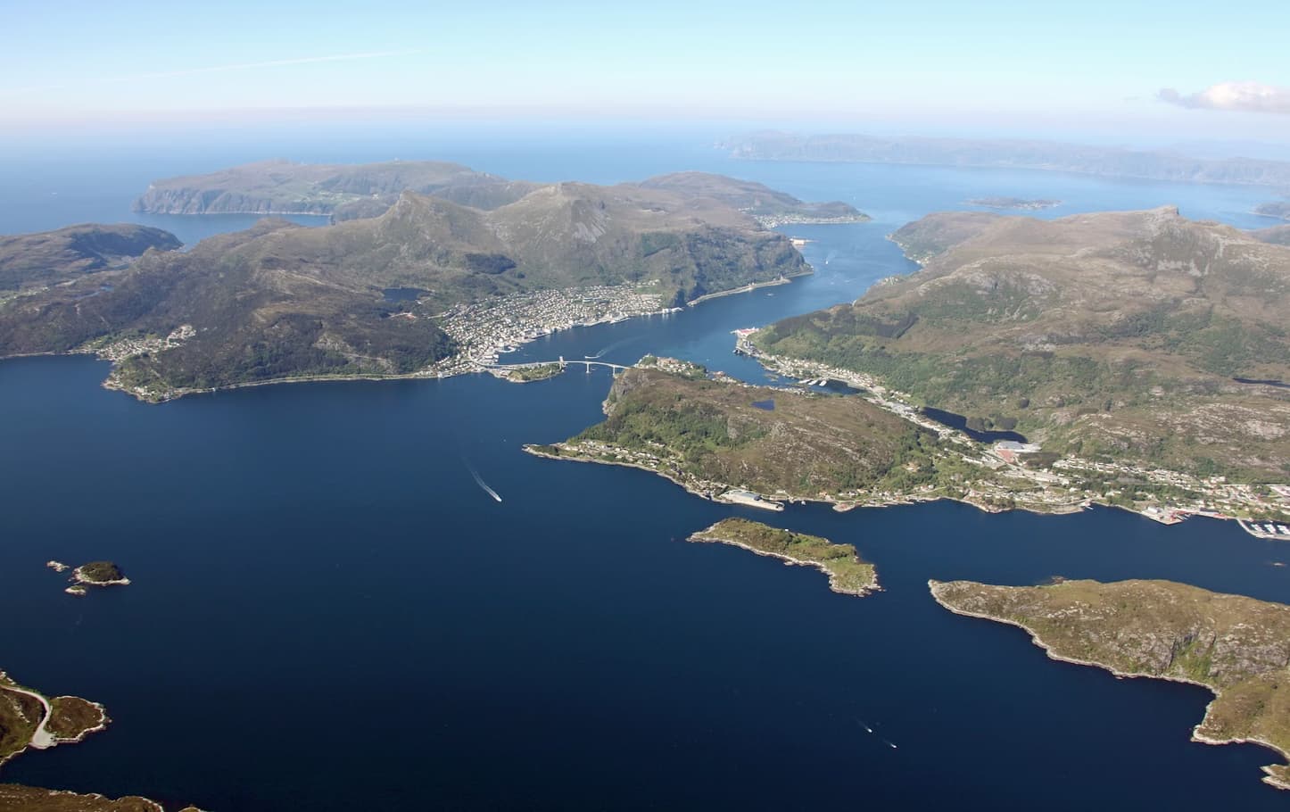 Kystlinjen rundt Vågsøy